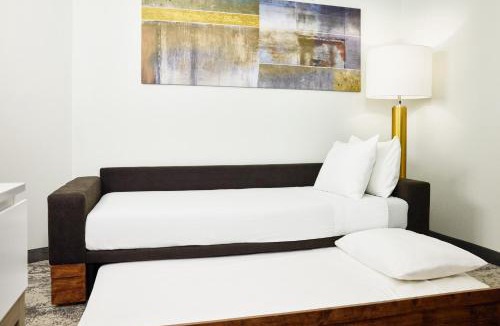 Chesterfield Hotel | SpringHill Suites by Marriott Chesterfield