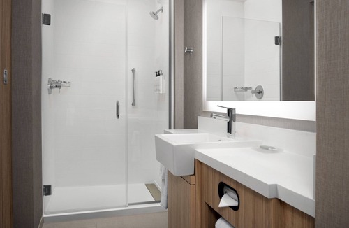 Cape Fear Hotel | Springhill Suites By Marriott Fayetteville I 95