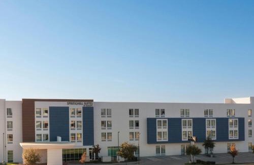 North Dallas Hotel | SpringHill Suites Dallas Central Expressway