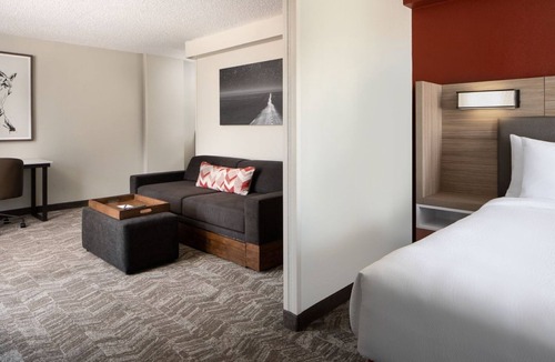 Downtown Dallas Hotel | SpringHill Suites Dallas Downtown/West End