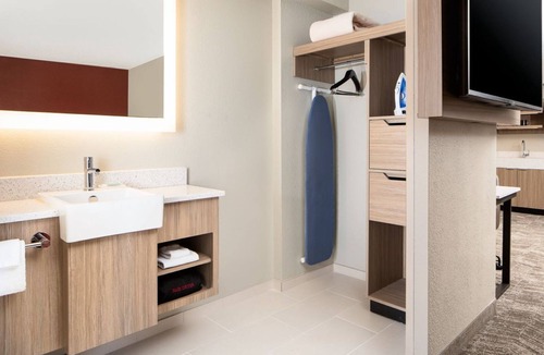 Downtown Dallas Hotel | SpringHill Suites Dallas Downtown/West End