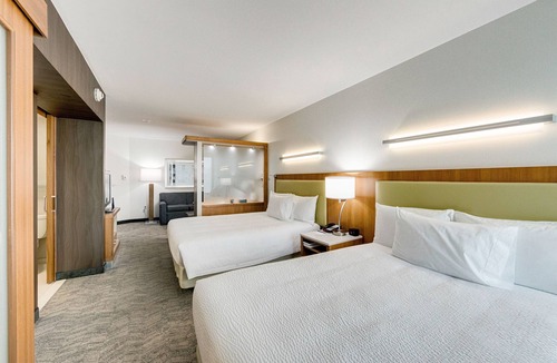 College Park Hotel | SpringHill Suites Houston The Woodlands