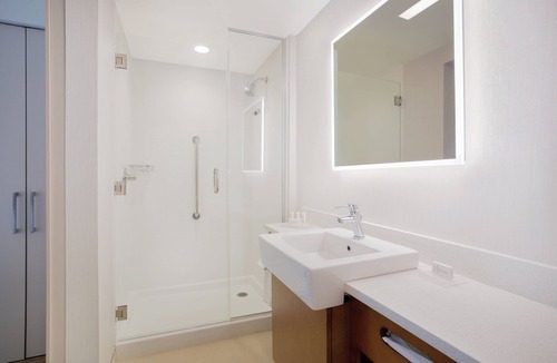 Mount Laurel Hotel | Springhill Suites Mount Laurel