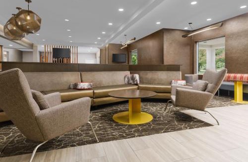 West Warwick Hotel | SpringHill Suites Providence West Warwick