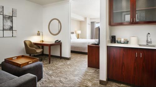 Longmont Hotel | Springhill Suites