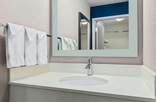 St. Louis Park Hotel | SpringHill Suites Minneapolis West St. Louis Park