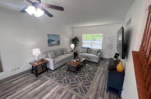 O'Fallon Apartment | Springhurst Serenity Fresh 4BR Getaway