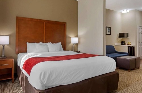 Marion Hotel | Springplace Inn & Suites