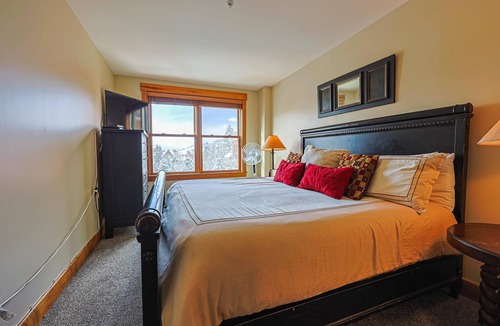 River Run Hotel | Springs 2 Bed 3 Bath Murphy