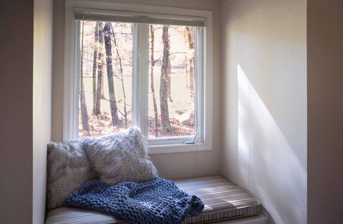 Chestnut Springs House | Springtime Getaway at Serenity Summit: Trails, Tastings, Peace