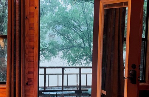 Graham Cabin | Springtime on the Brazos River?! Relax, reset, renew.