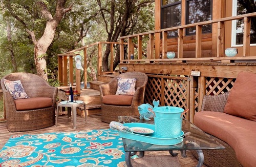 Graham Cabin | Springtime on the Brazos River?! Relax, reset, renew.