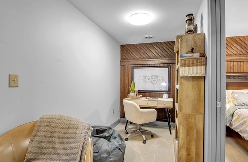 Town of Concord Apartment | Springville Depot Inn - Suite with Private Yard!