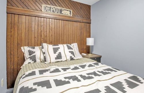 Town of Concord Apartment | Springville Depot Inn - Suite with Private Yard!