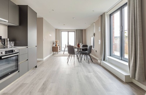 Holbeck Apartment | Springwell Gardens, Leeds