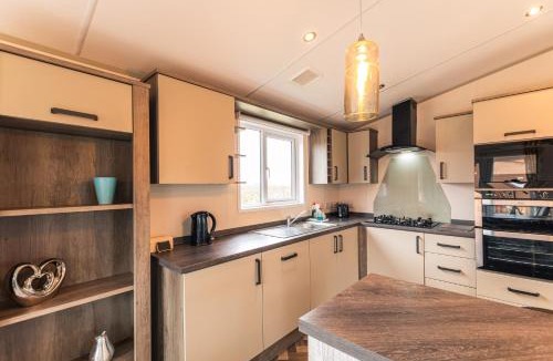 Malton Cabin | Springwell Lodge With Hot Tub