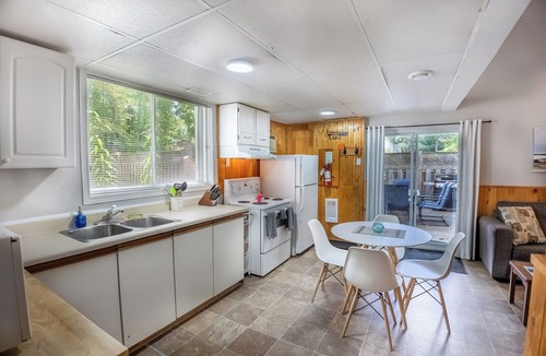 Arden Cottage | Springwood Cottage Resort - Cottage 2b