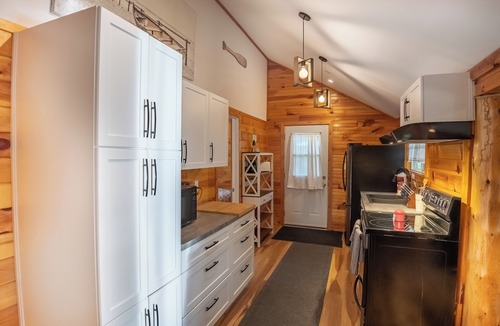 Arden Cottage | Springwood Cottage Resort - Cottage 4