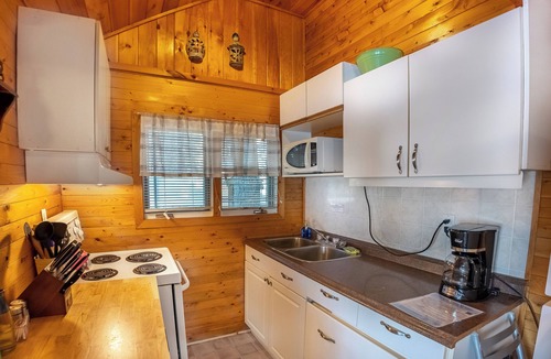 Arden Cottage | Springwood Cottage Resort - Cottage 8