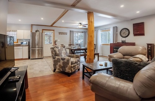 Arden Cottage | Springwood Cottage Resort - Cottage 11