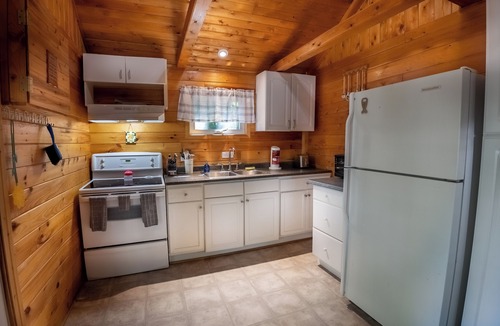 Arden Cottage | Springwood Cottage Resort - Cottage 12