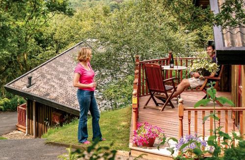 Summerbridge Resort | Springwood Lodges