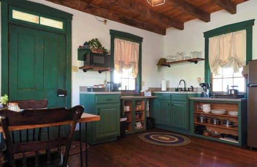 Steelville Cottage | Spruce Edge Guest Housen