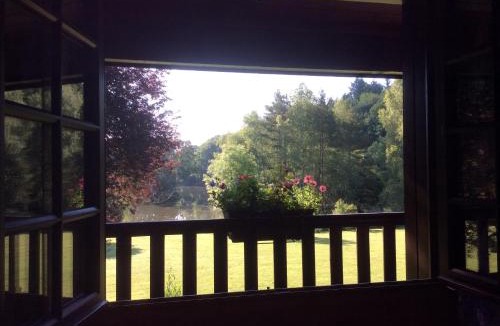 Sauviat-sur-Vige Bed & Breakfast | Spruce Lake