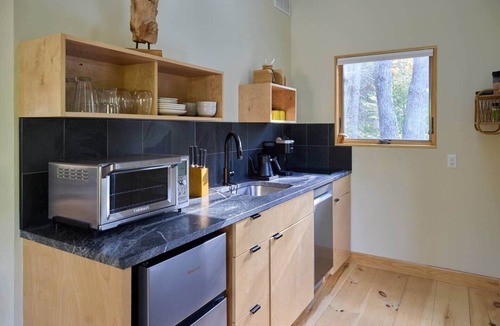 Georgetown House | Spruce Studio: Near Beach+Private Sauna+FirePit+Pond+Heat/AC