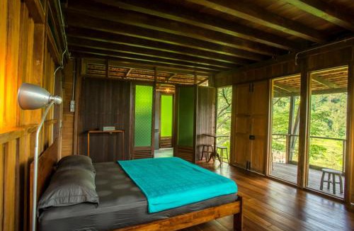 Pantai House | Spyder Hill