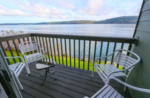 Adelma Beach House | Sq Orca Oasis