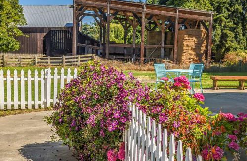 Sequim House | Sq The Farmhouse