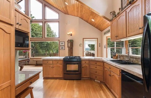 Sequim House | SQ1: MAJESTIC VILLA