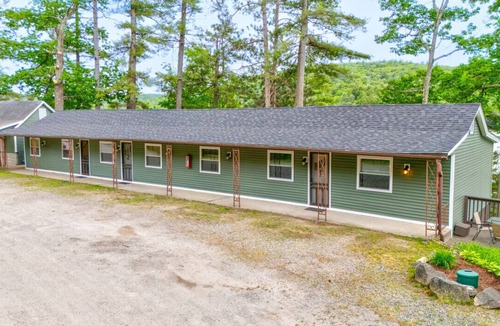 Holderness House | Squam Waterfront 2 bed 2 bath (Suite 3)