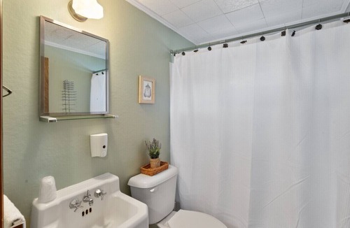 Holderness House | Squam Waterfront 2 bed 2 bath (Suite 3)