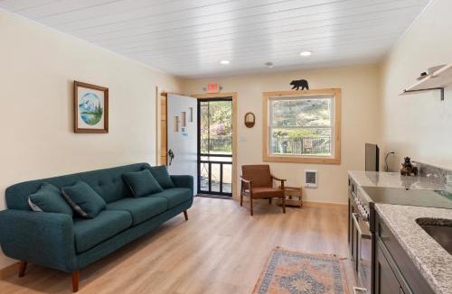 Holderness House | Squam Waterfront 2 bed 2 bath (Suite 3)