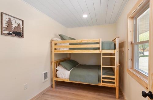 Holderness House | Squam Waterfront 2 bed 2 bath (Suite 3)