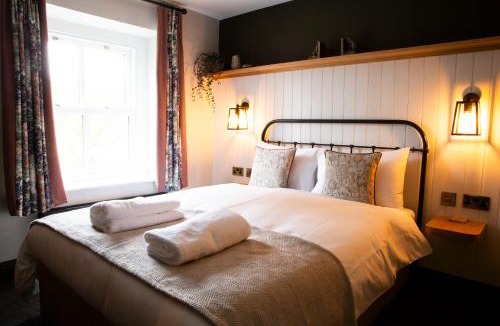 Darley Dale Hotel | Square & Compass