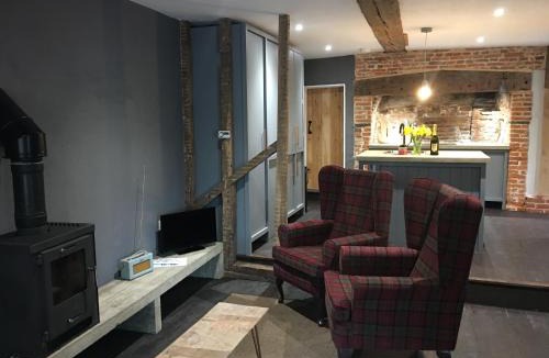 Bildeston Apartment | Square House Bildeston High street