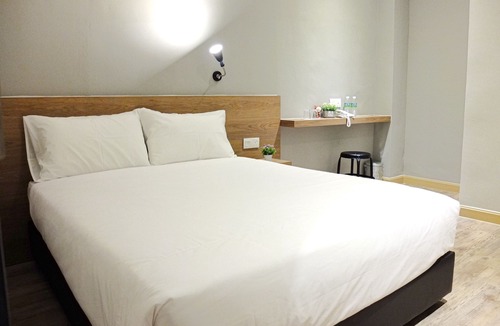 Pengkalan Aor Hotel | Square Inn