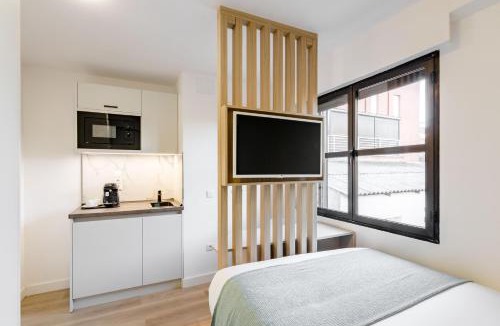 Canillas House | Square Rooms by Charming, cerca del aeropuerto y con un pequeño gimnasio