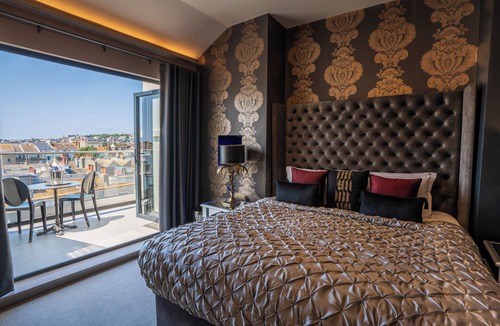 Kemptown Hotel | Square Townhouse