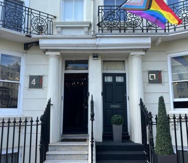 Kemptown Hotel | Square Townhouse