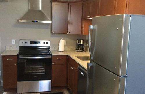 Unionville House | Square View Inn Suite 4