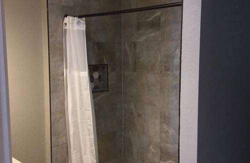Unionville House | Square View Inn Suite 4