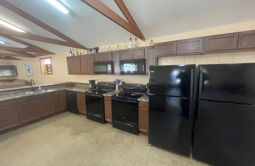 Attica Villa | Squatch House - Great Room, Double Kitchen, Multiple Games! Sleeps 20 w/4 Baths