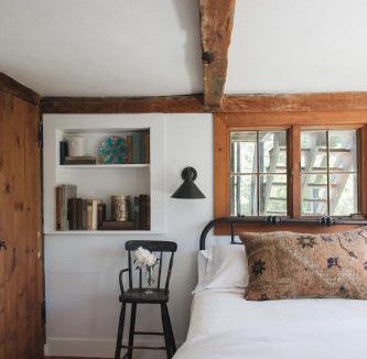 Westport Bed & Breakfast | Squire Tarbox Inn