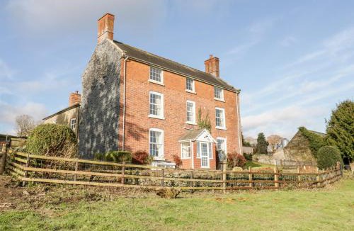 Welshpool House | Squires Rest