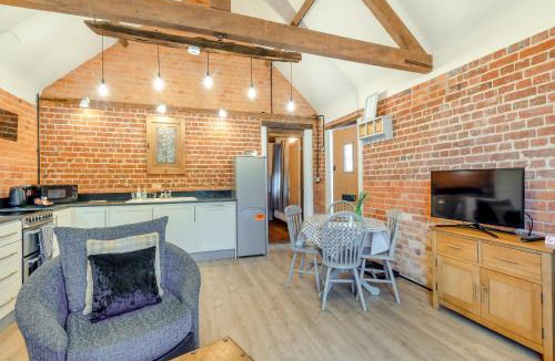 Foxley House | Squirrel Barn