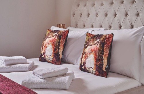 Longborough Cottage | Squirrel Barn Hidden Cotswold Gem Stow on the Wold